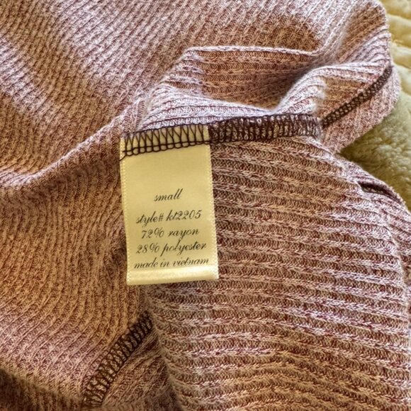 Francesca's NWOT Purple/Red Knit Mini Sweater Dress - Picture 4 of 4